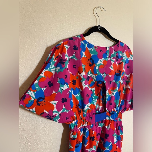 Lili Sidonio‎ Women's XSmall floral mini dress with open back - Picture 7 of 7